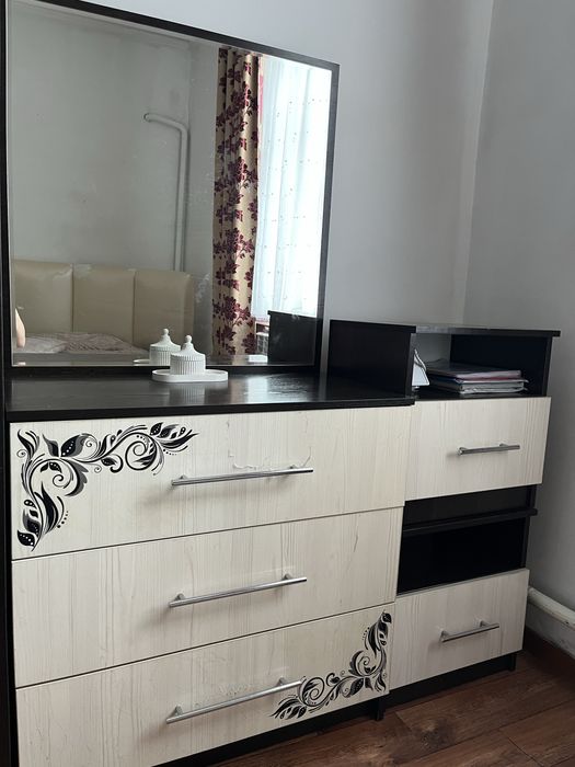 Комод в отличном состояний