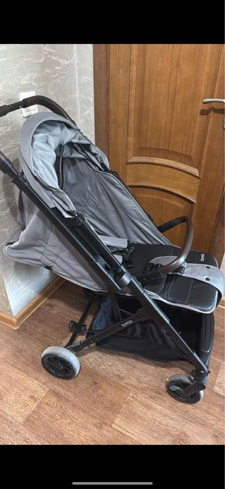 Продам коляску детскую для прогулки