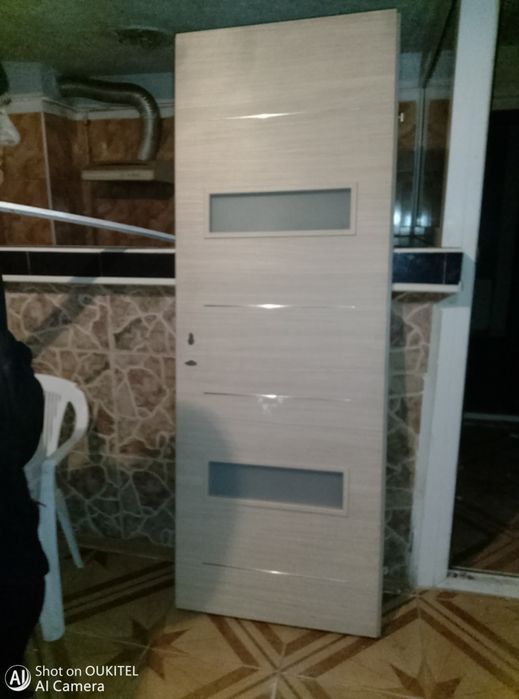 ușa de lemn de interior urgent  ieftin