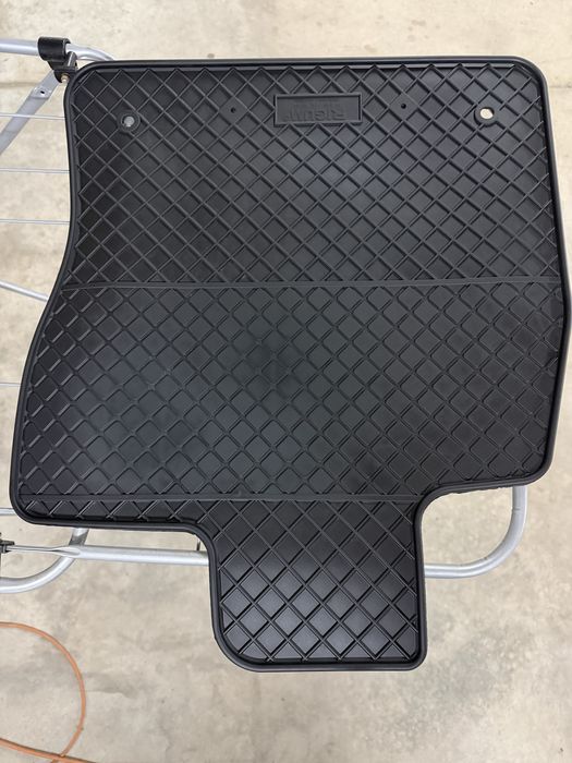 Стелки за Октавия 4