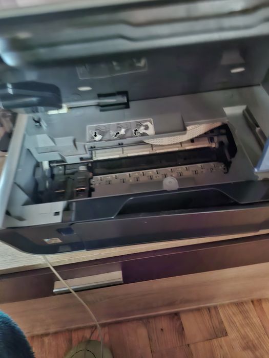 Принтер в добро съсътояние пеичината за продажбата е че не се ползва