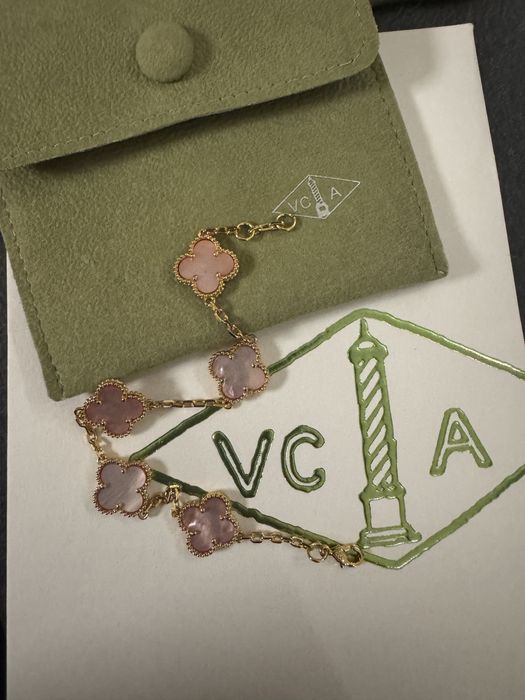 Позлатени гривни “Van Cleef & Arpels”