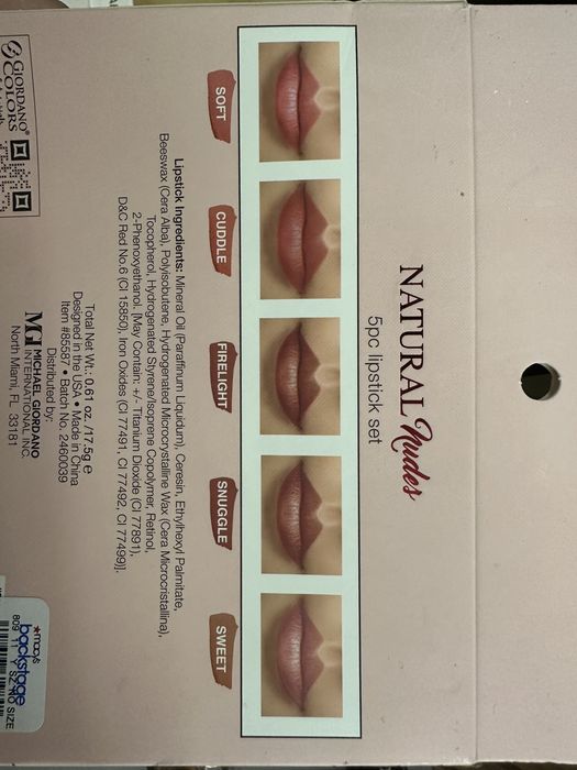 Amerikadan keltirilgan Ayollar lab boʻyogʻi. Помада