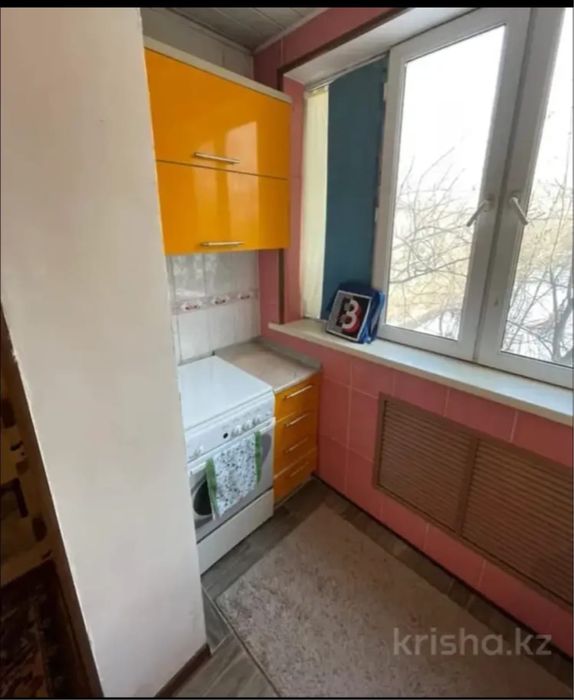 Сдается квартира 1комнатная ! Аксай-4