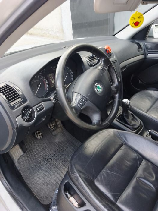 Шкода Октавия на части. Skoda Octavia 2000 кубика дизел