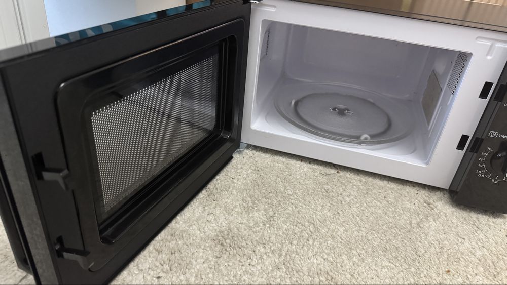 Cuptor cu microunde Daewoo KOR-6S20K-1, 20 l, 700 W, Mecanic, Negru
