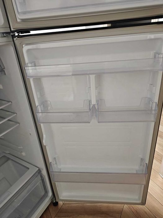 Frigider Samsung RT38K5530S9