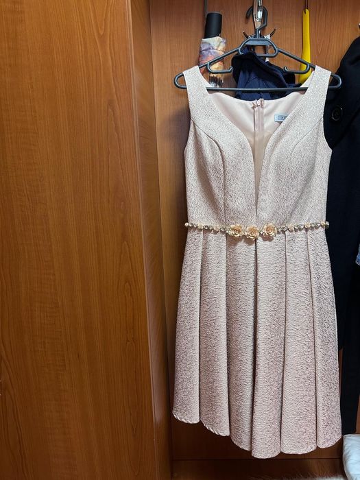 Vând rochie eleganta mărimea 36-38