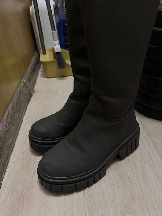 Зимние женские сапоги