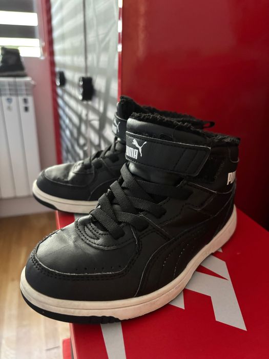 Детски черни маратонки Puma, 32 размер