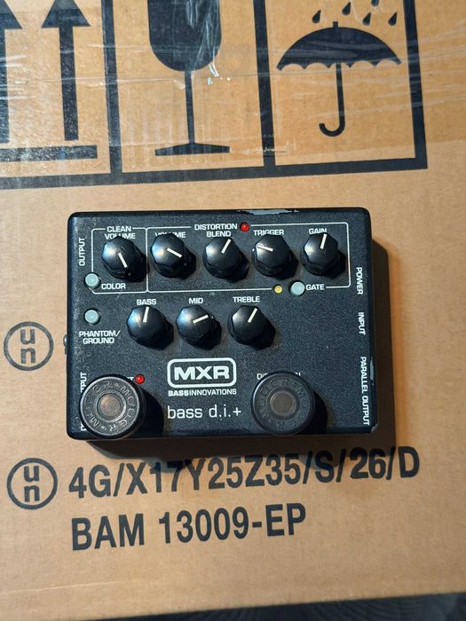 MXR Bass DI+ — профессиональный басовый предусилитель