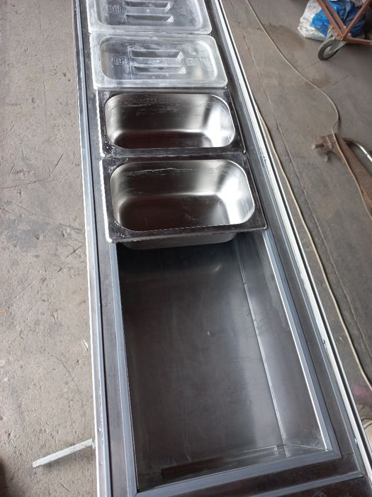 Витринный шкаф мини-холодильник