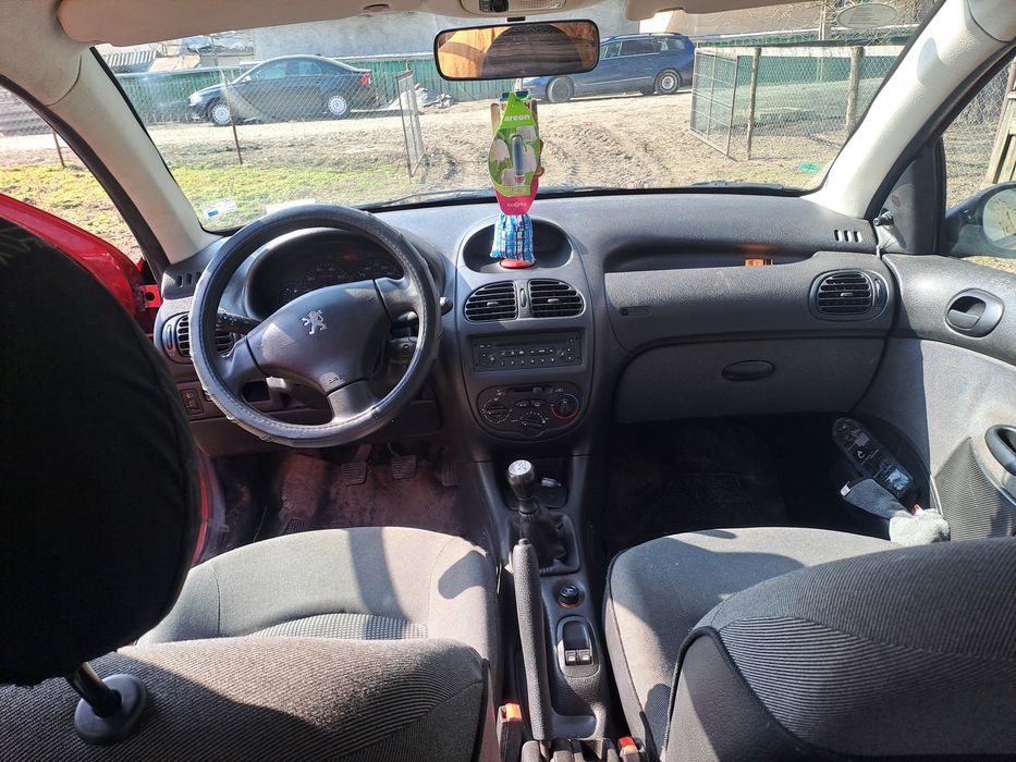 Vând Peugeot 206