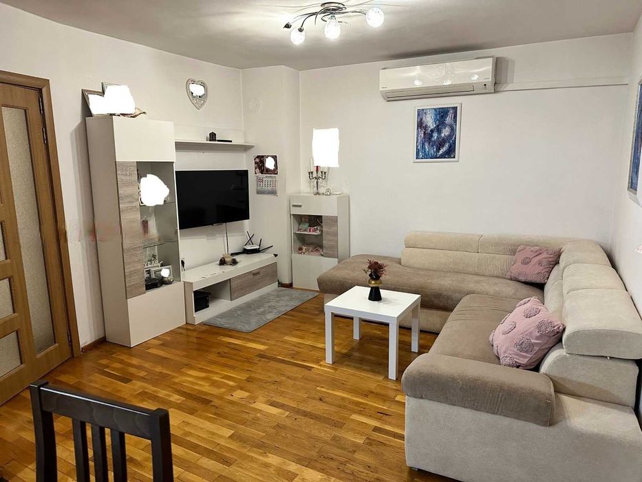 Продава се Тристаен апартамент в Пловдив, Център - 72 кв.м за 1875 €/кв.м - Снимка #1