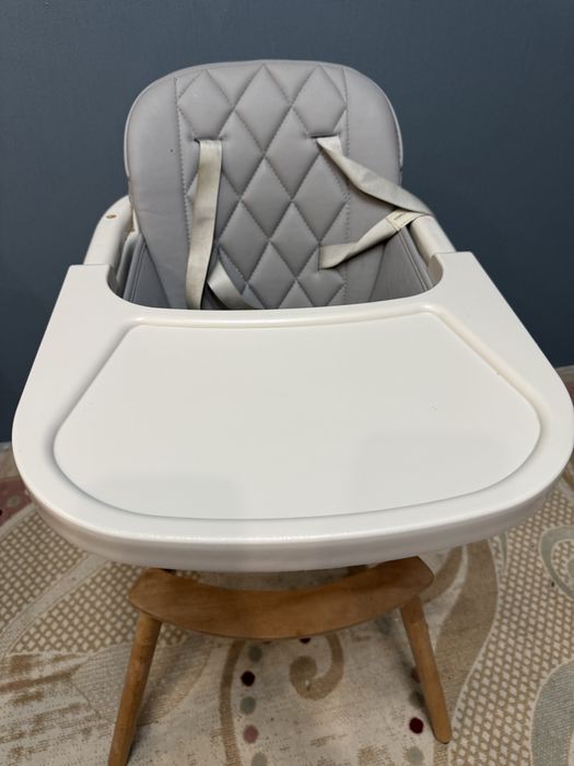 Продам десткий кухонный стульчик