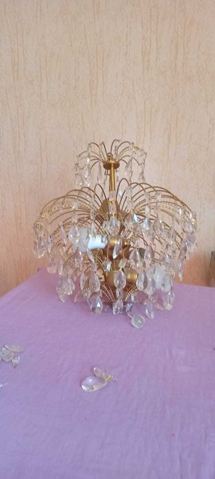 Продам люстру стеклянную
