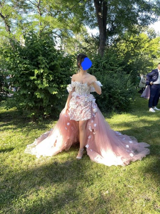 Абитюриентска рокля