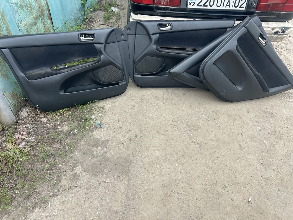 Обшивка камри 35