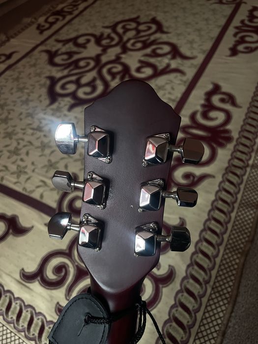 Гитара почти новый Grape