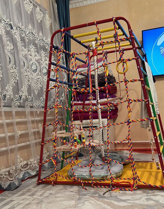 Детский спортивно-игровой комплекс