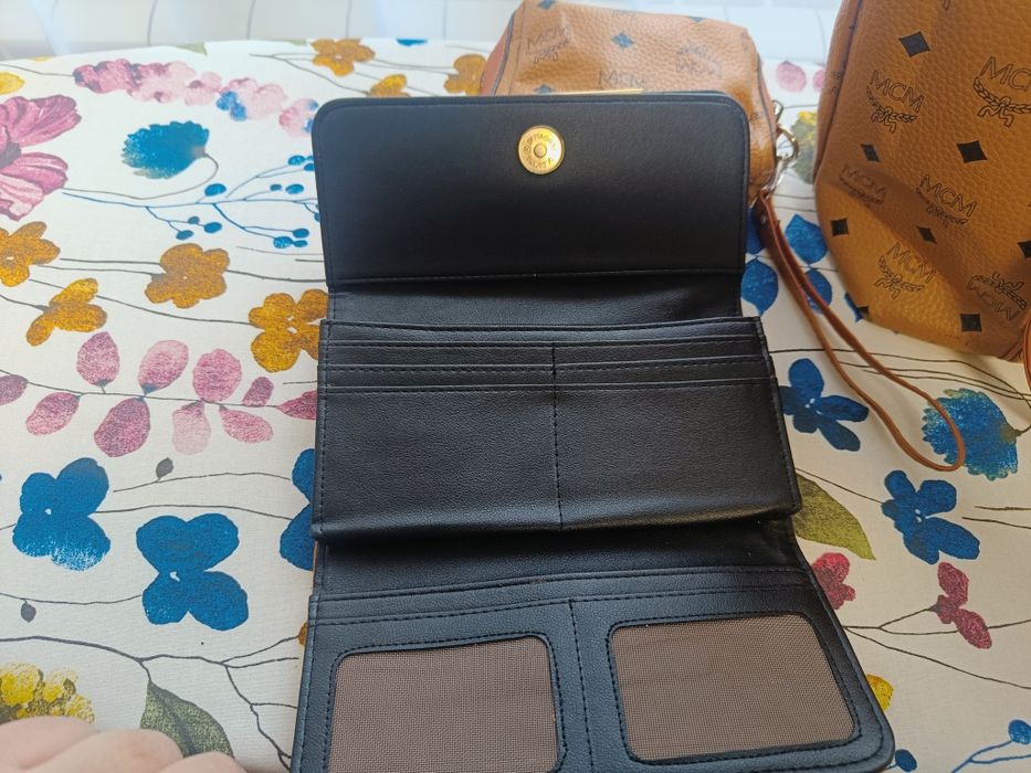 Дамска чанта МСМ в комплект с портфейл и несесер