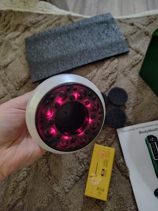 Продам массажёр новый