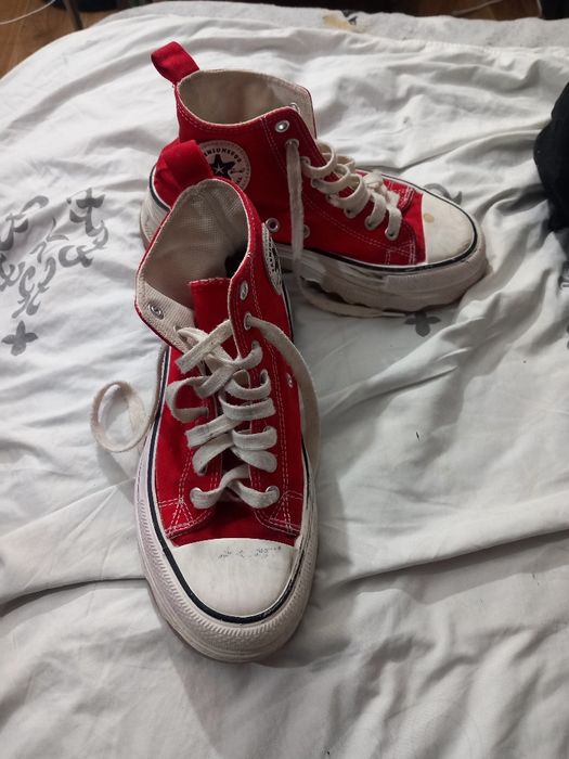 Tenesi platformă nr 40