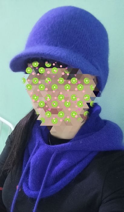 Продам капор с кепкой