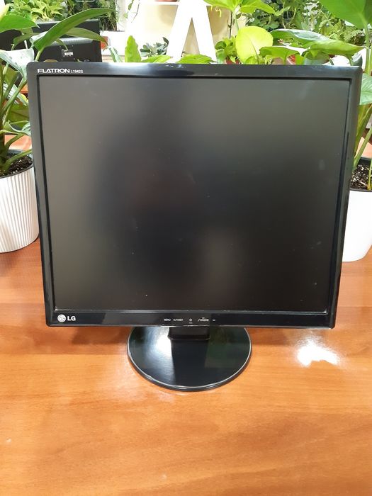 LCD Монитор экран 17' 19' 20 дюйм LG