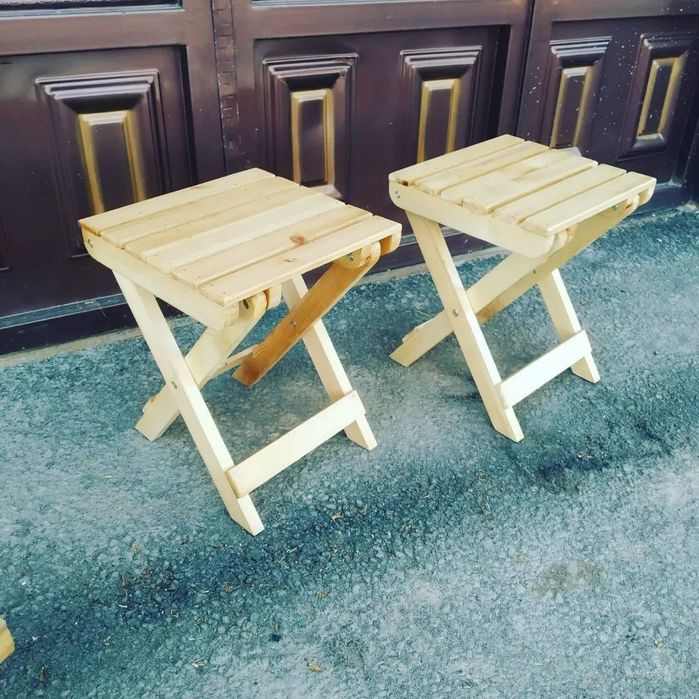 Sifatli yog'ochdan ishlangan ixcham bo'lib taxlanadigan taburetka