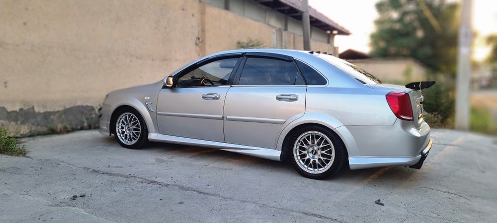 Lasetti sport 2011 торг у капота