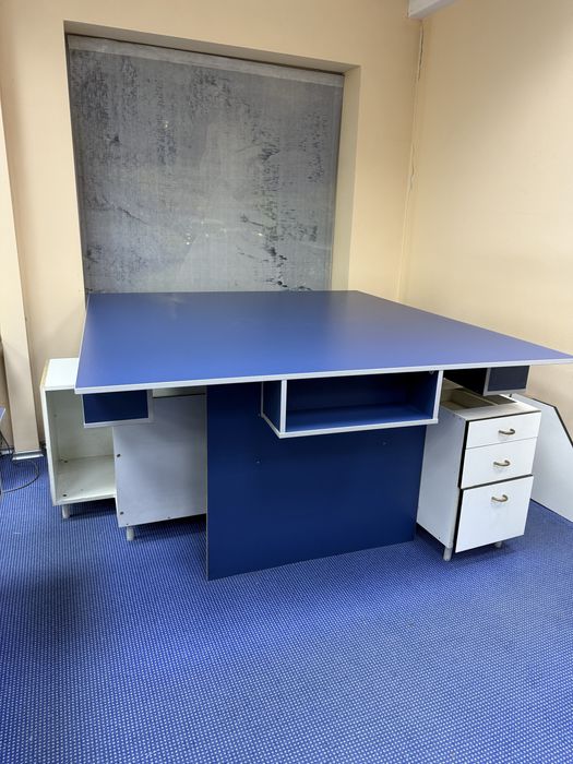 Кроячна маса с помощни отделения