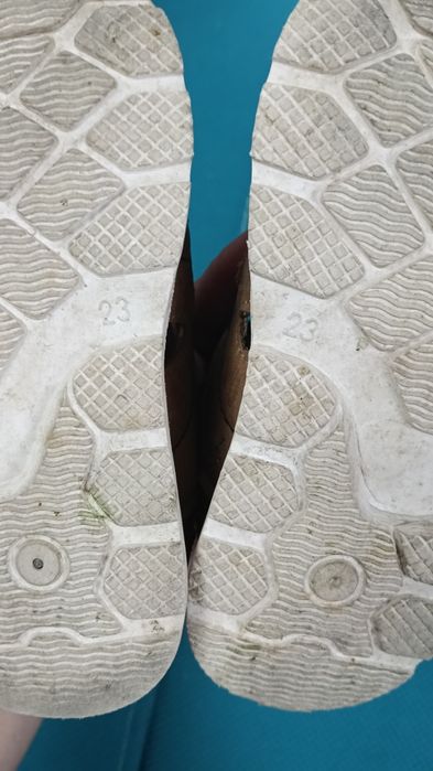 Продам обувь на мальчика 3000