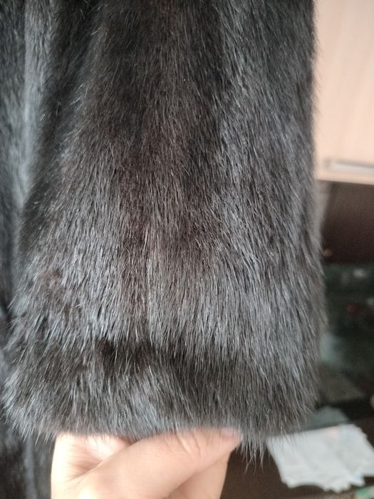 Продам норковую шубу.
