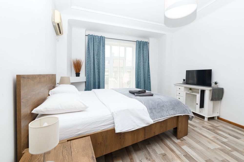 Inchiriez Apartament Regim Hotelier Zona Coresi Mall