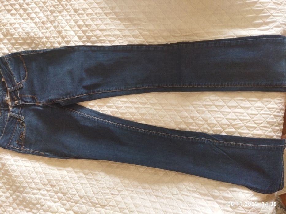 Джинсы для девочки 12 -13 лет