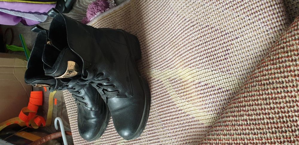 Продам ботинки осень-весна