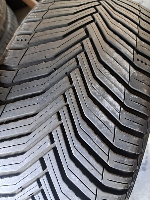 2 anvelope Cross Climate 235 55 r17 Michelin