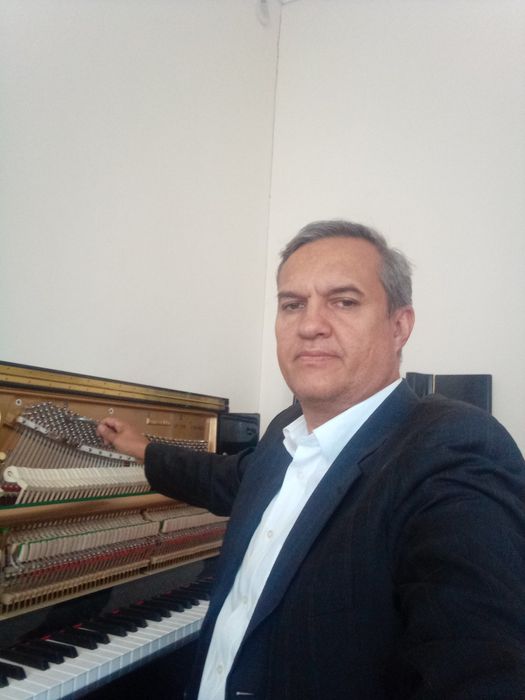 Настройка пианино.