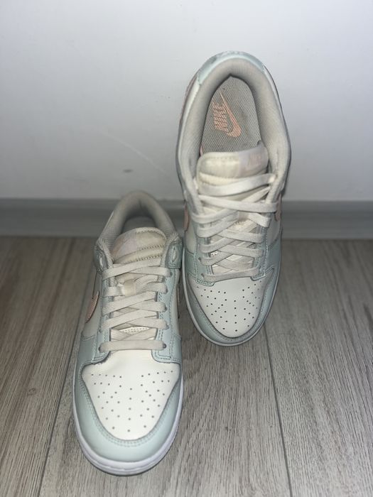 NIKE DUNK LOW Barely Green