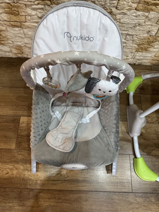 Детска люлка-шезлонг с вибрации