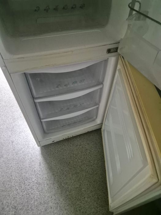 Холодильник Самсунг