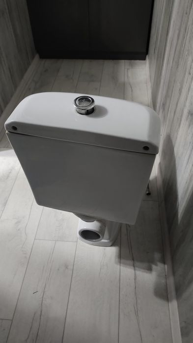 Продам унитаз хоршем состоянии