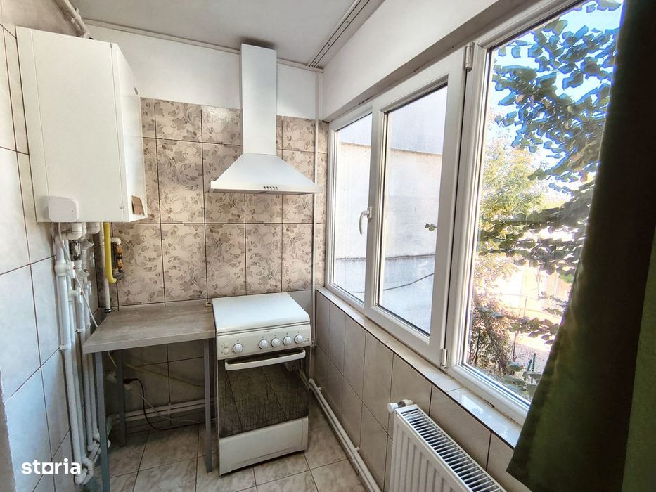 Trocadero-apartament 2 camere decomandat