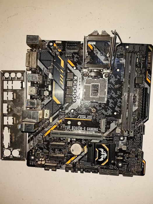 продам - обменяю  intel core i3 8100 + B360M-E