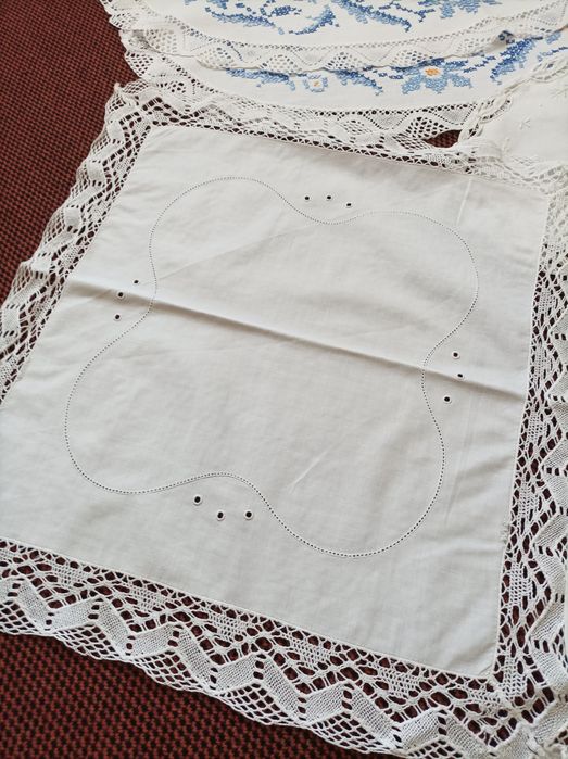 Покривки подходящи за великденските празници и за всяко домакинство