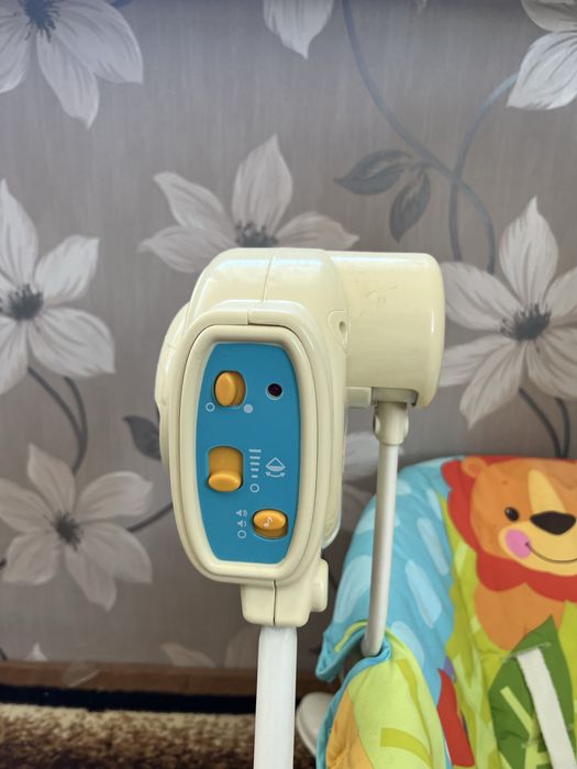 Шезлонг/ел.люлка Fisher Price