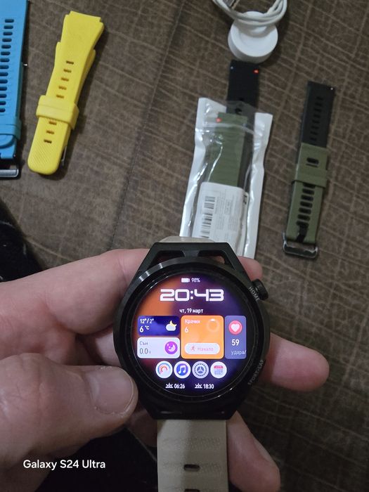 Часовник Huawei gt runner