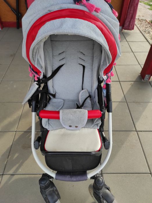 Vând cărucior 3 in 1