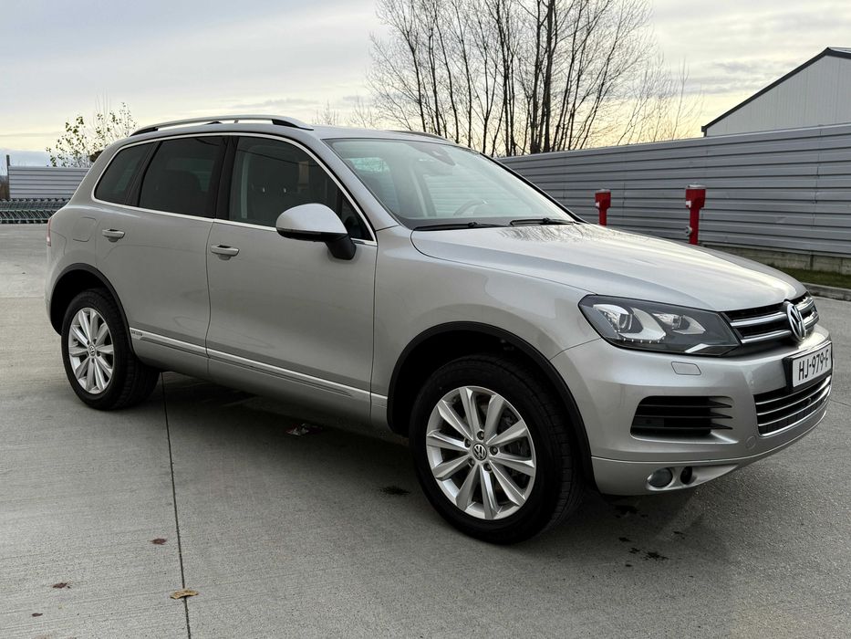 Volkswagen Touareg 3.0 TSI Hybrid Highline 361 CP
